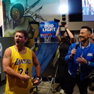 Johnathan Armstead Bud Light Mini Hoops Mania Pop-A-Shot final round Level Up MGM Grand Las Vegas JC Rubio emcee