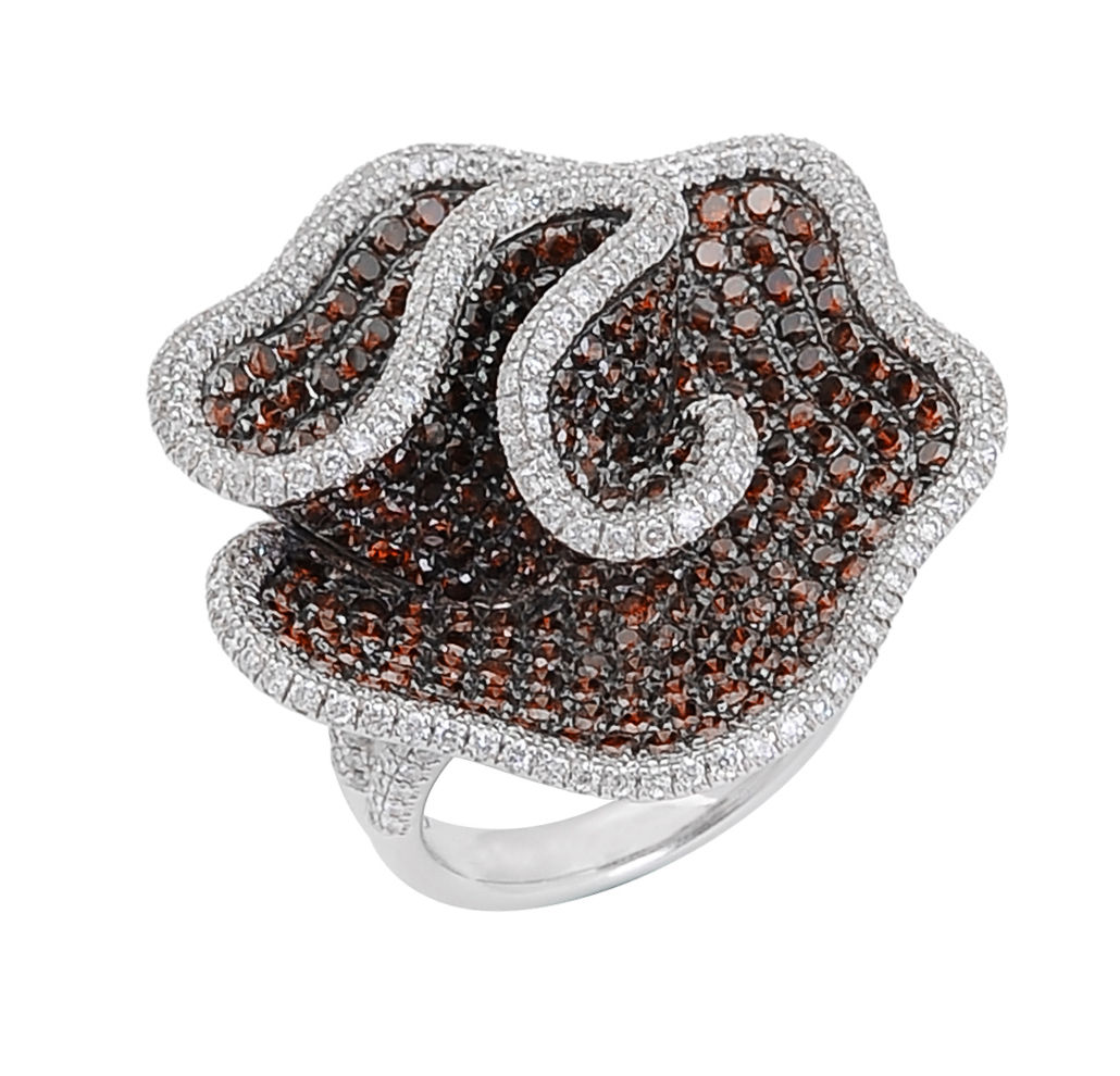 18K White Gold, White and Black Diamond Chopard Ladies Ring