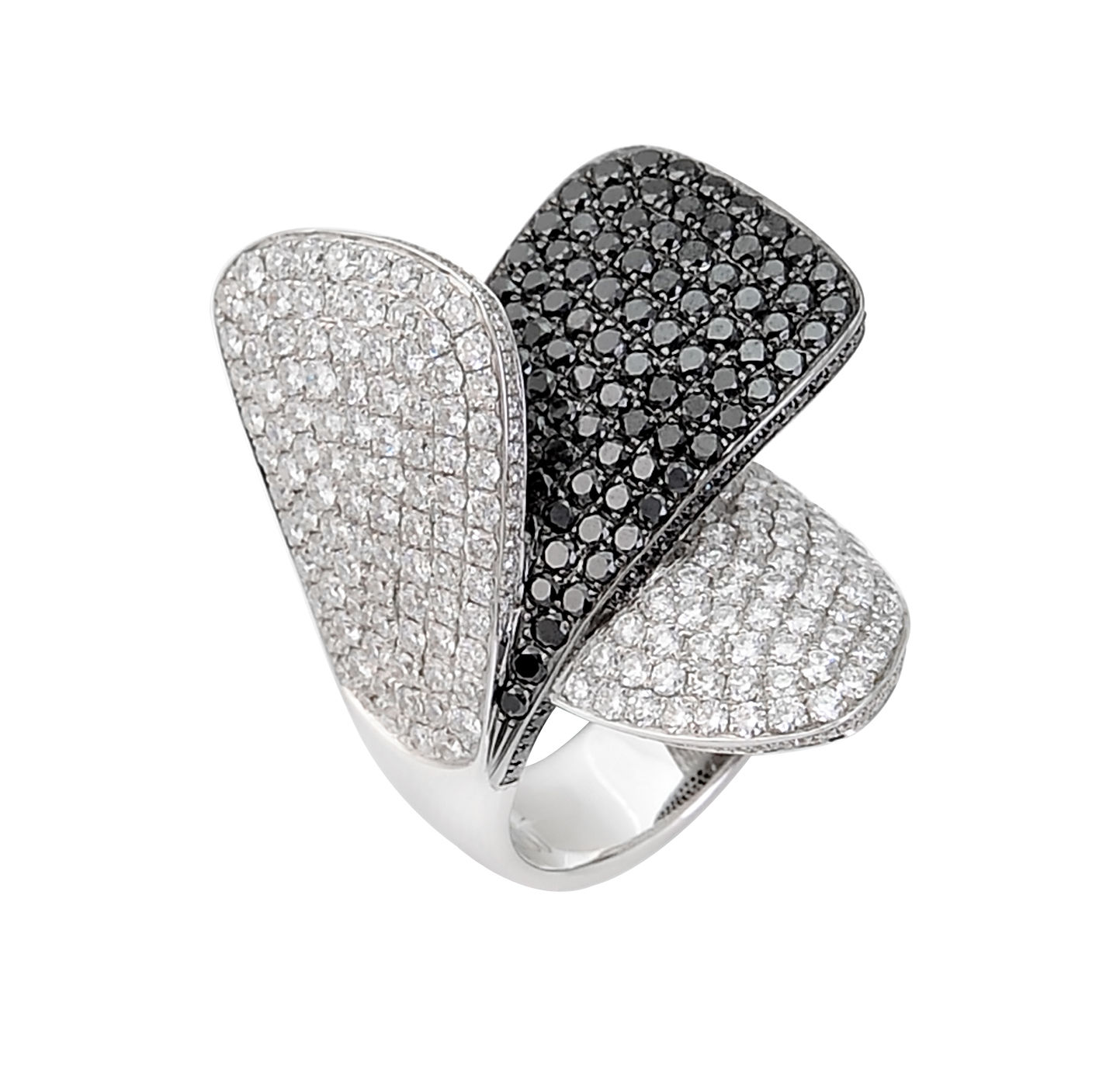 18k White Gold, Black and White Diamond Imperial Ladies Ring
