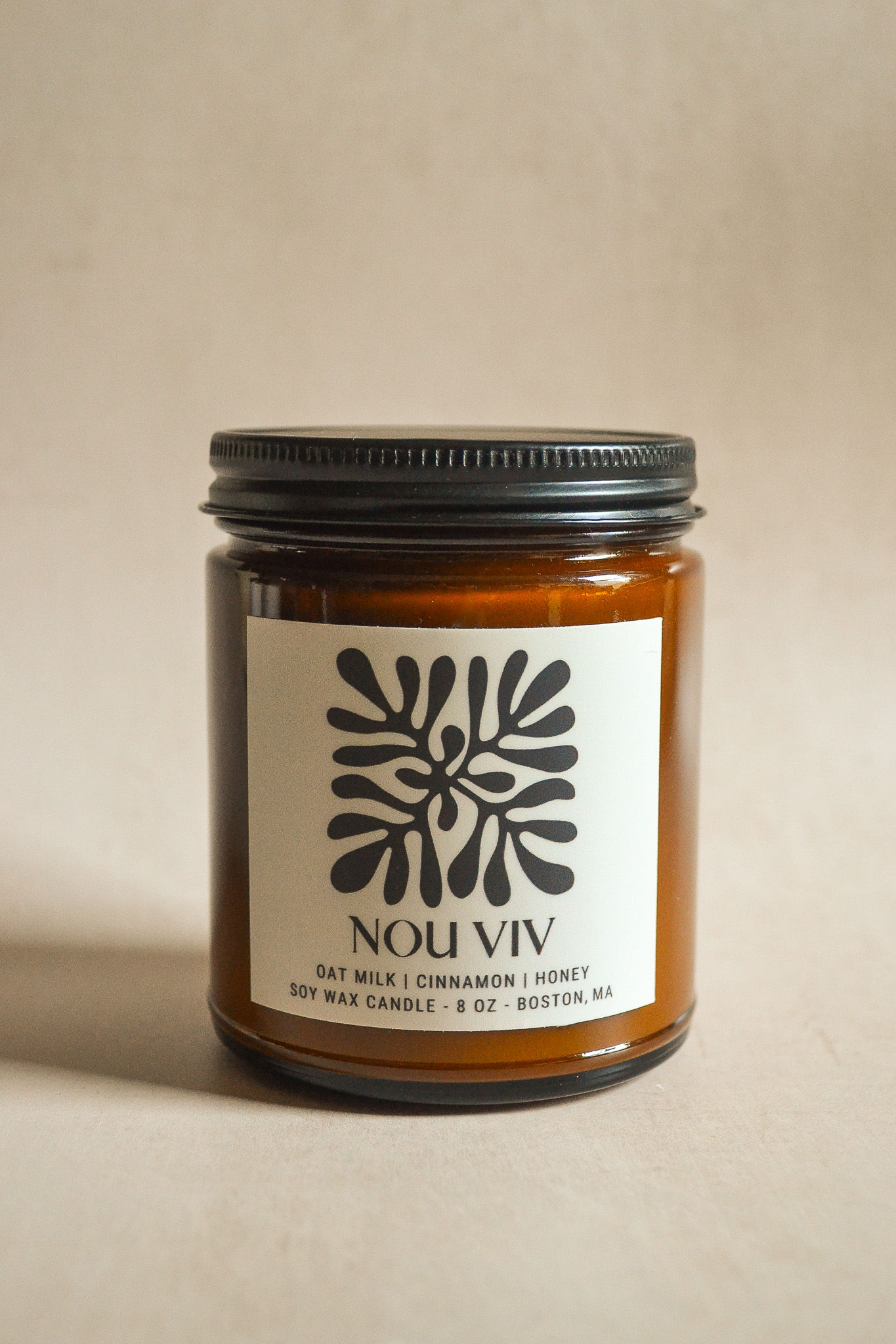 NOU VIV - SOY CANDLE - HONEY OAT MILK