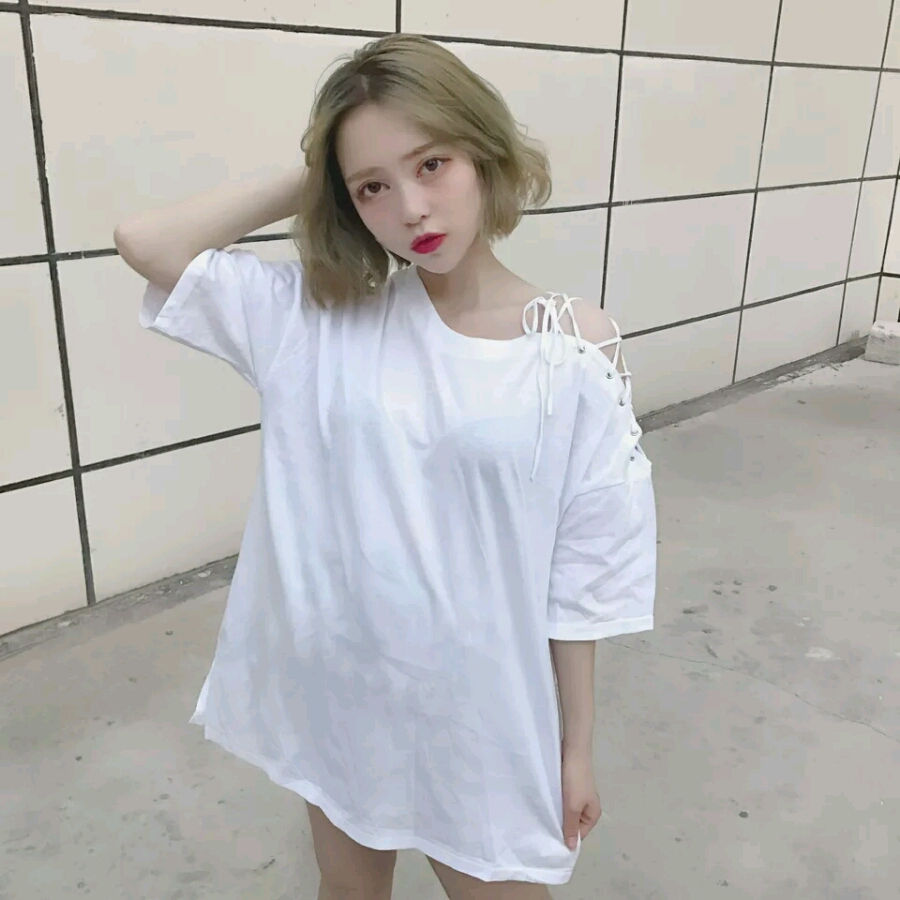 縮圖：綁帶大T-shirt