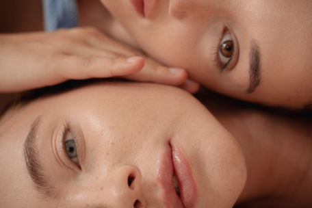 Canva - Light Reflection