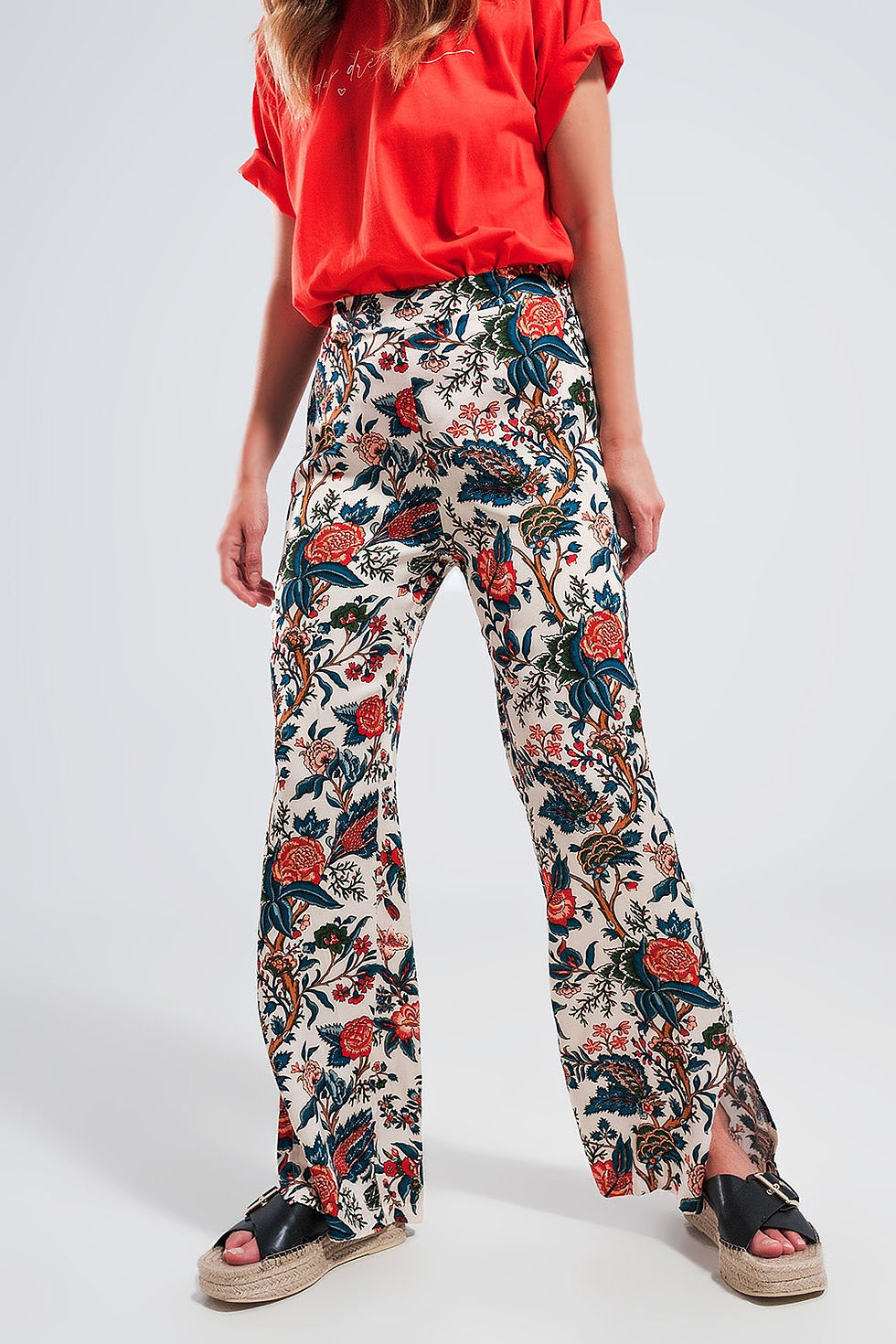 Thumbnail: Wide Leg Pants in Beige Paisley Floral