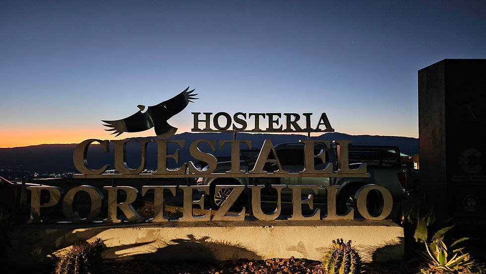 La OMPT descubre la Cuesta del Portezuelo desde una hostería donde el paisaje también se saborea