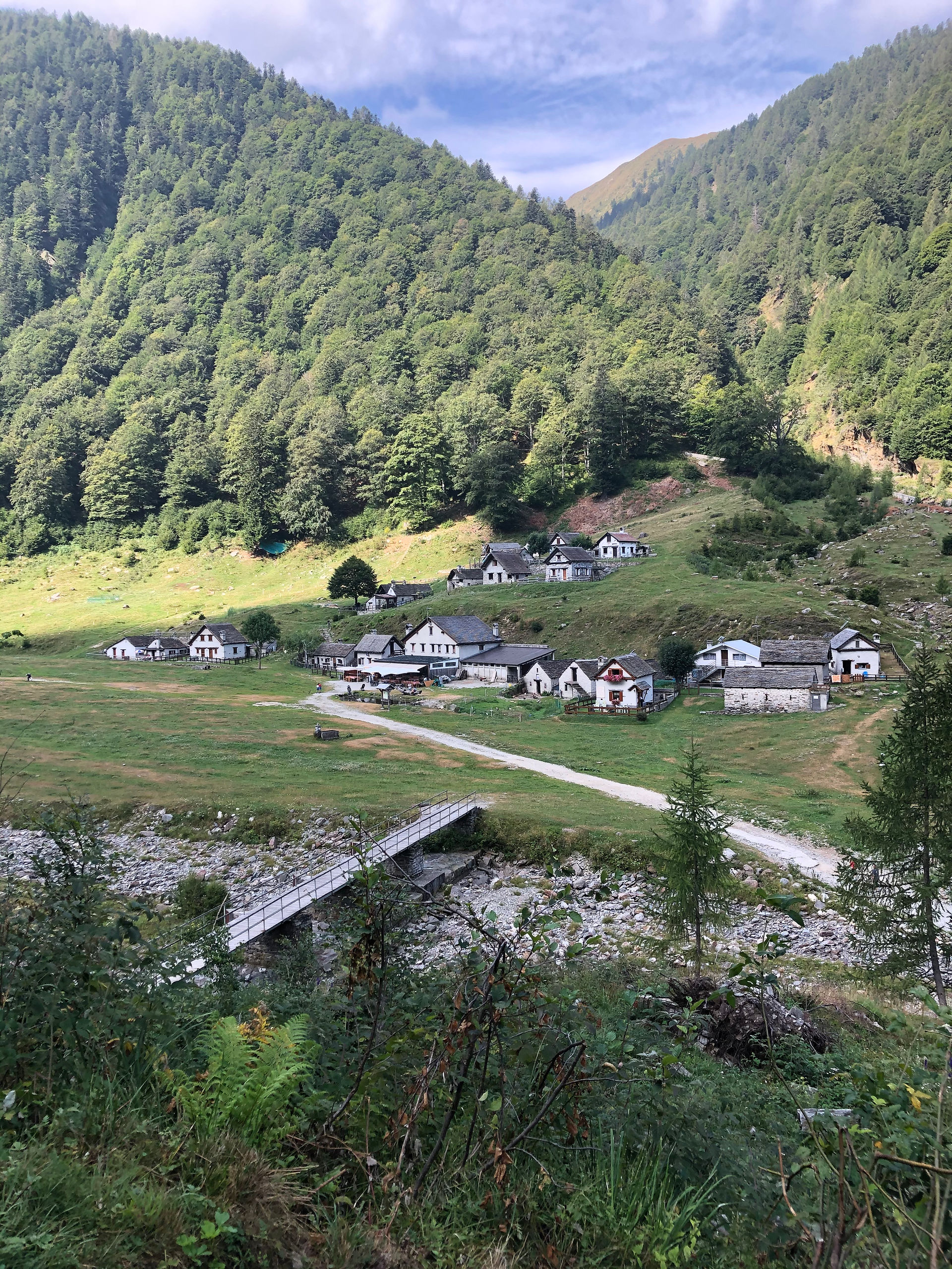 Le cascine della Val Loana