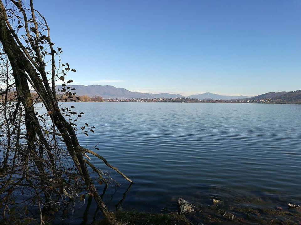 Lungo la riva