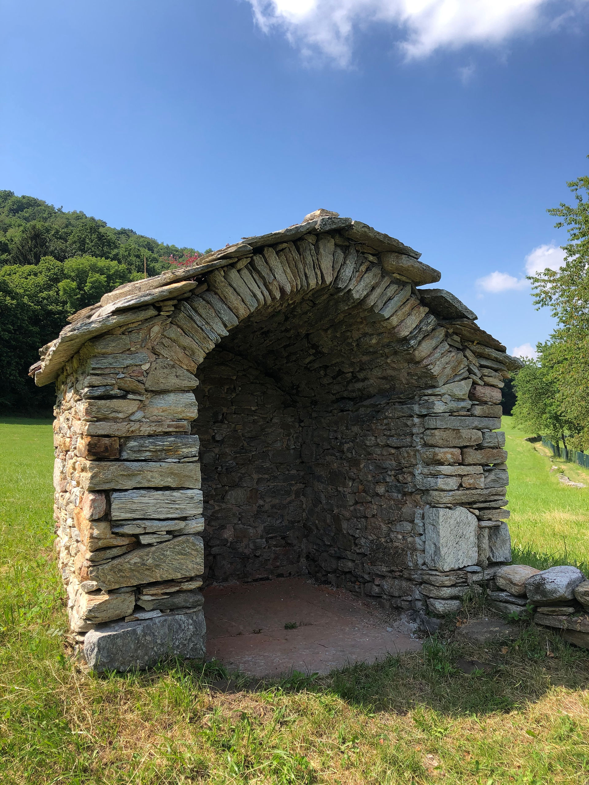 Una cappella in sasso