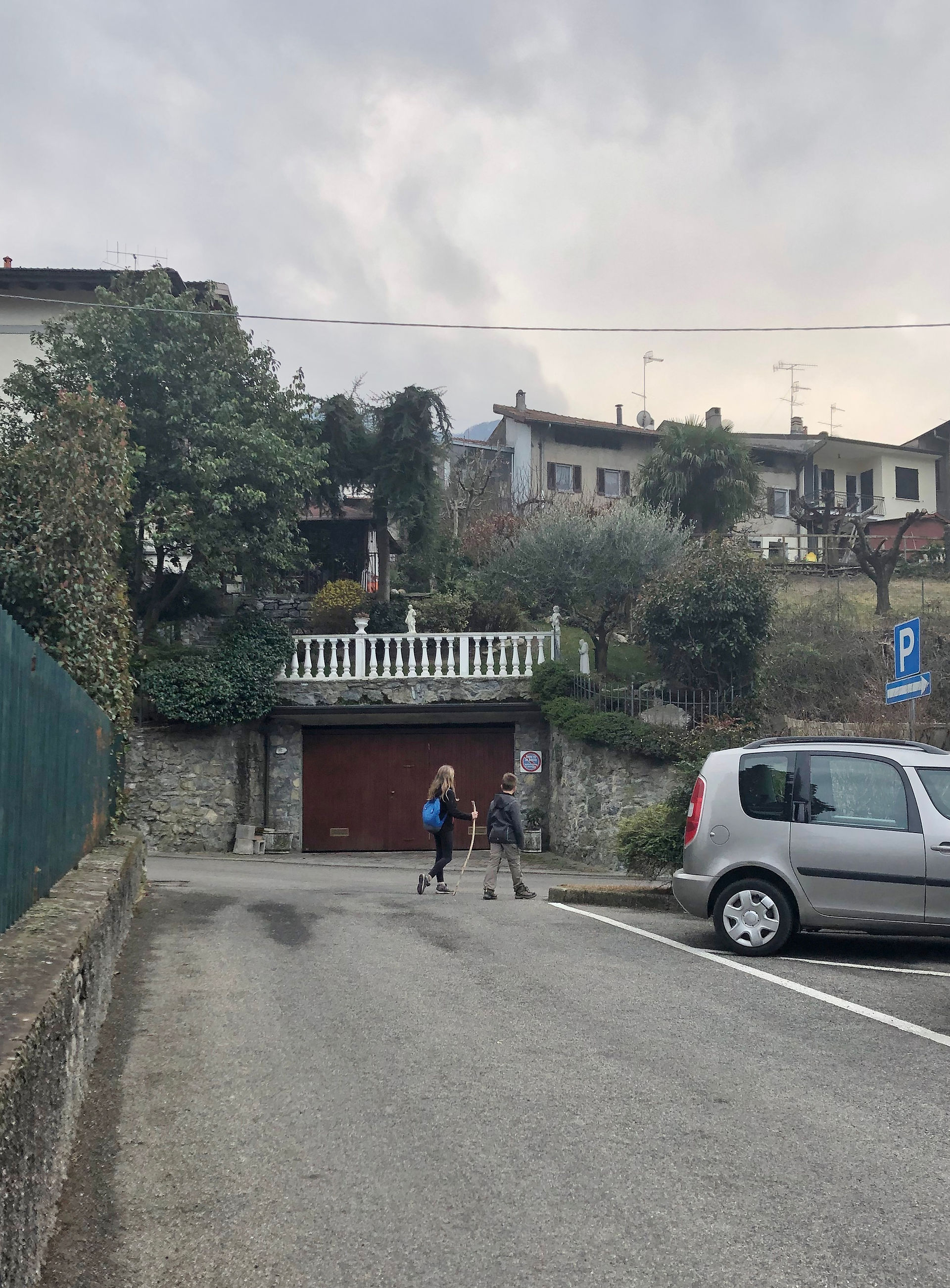 Andiamo verso la chiesa