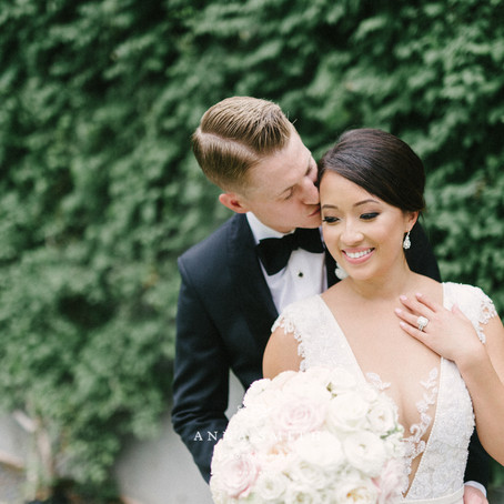 Nicole and Rich's Downtown Dallas Wedding at Belo Mansion