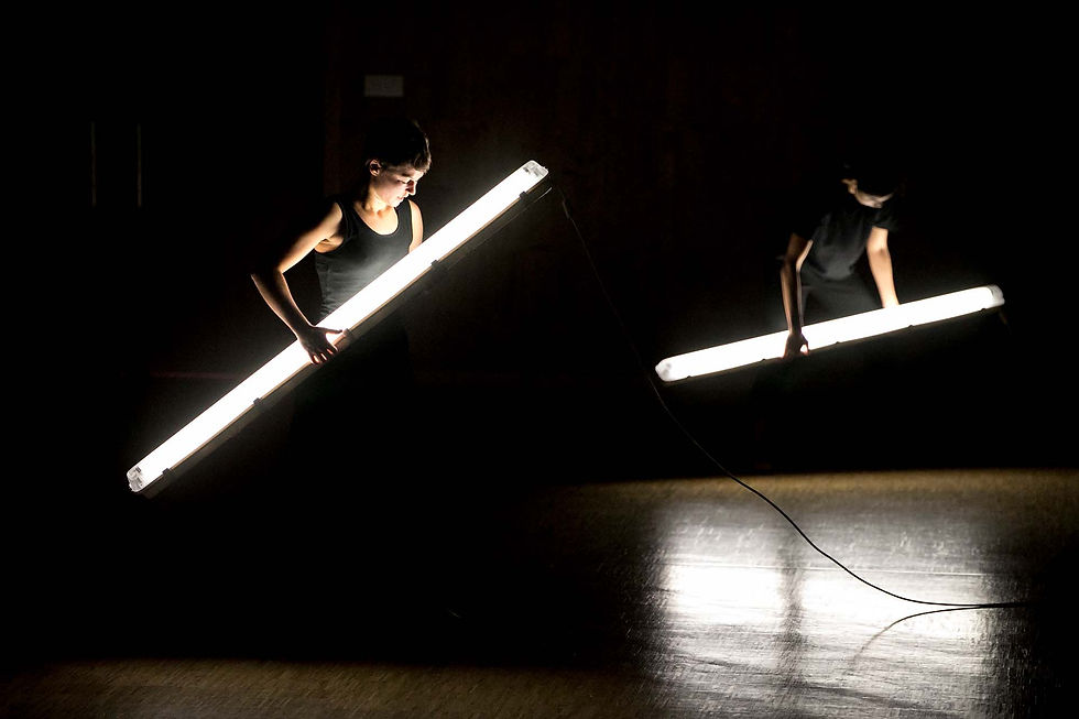 can light be found in darkness__Foto Helga Rader 1_andreakschlehwein.com _L