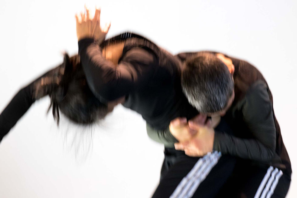 8_shivering_Foto Roman Zotter 4_2020_andreakschlehwein.com _L