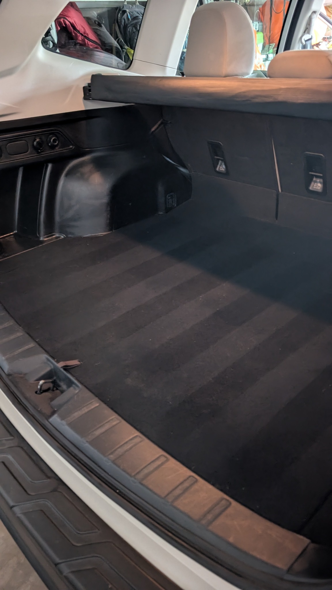 Clean cargo area after detailing