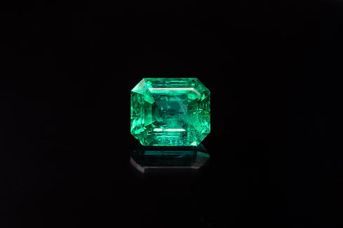 image of a Colmbian emerald