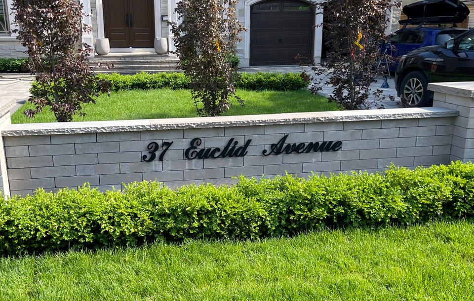 37 Euclid Avenue