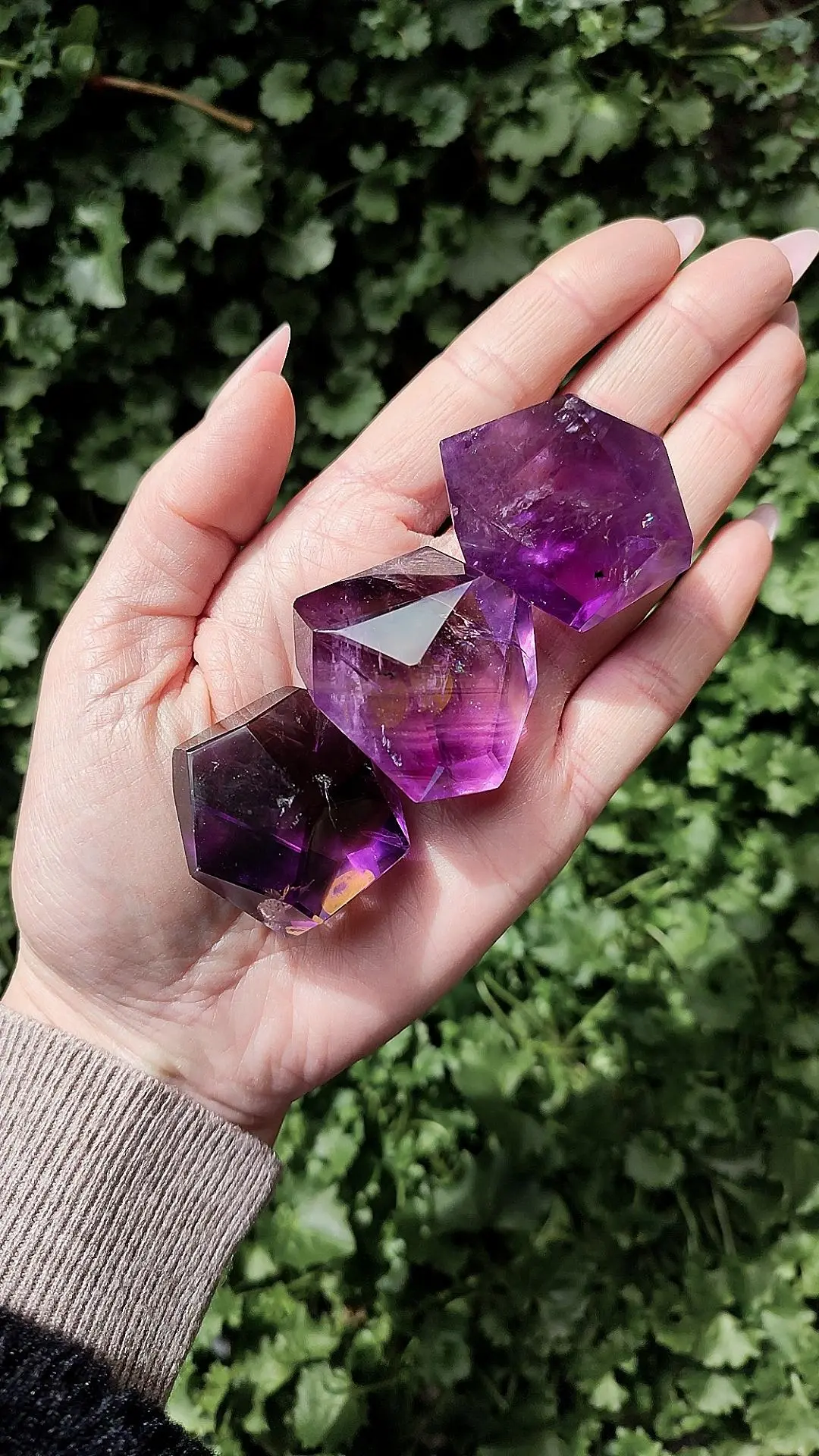 AMETISTA LAVORATA A FORMA LIBERA