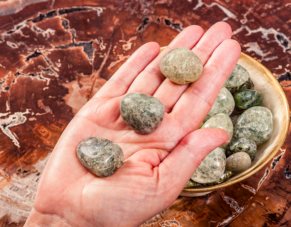 PREHNITE BURATTATA MEDIA