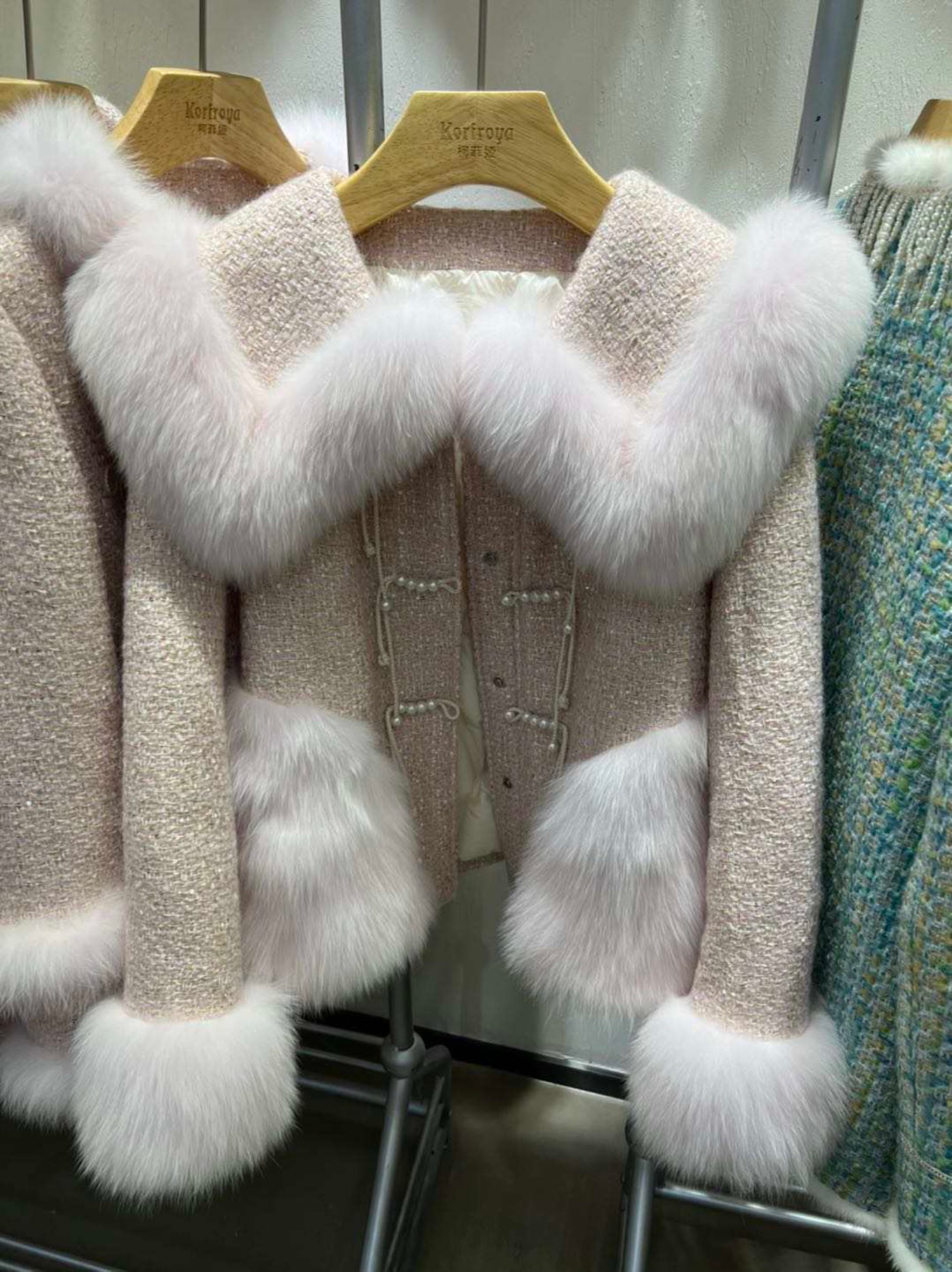 FUR-TRIMMED JACKET