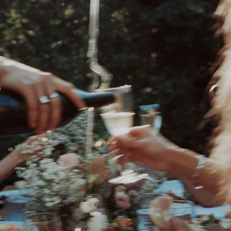 girls having dinner together