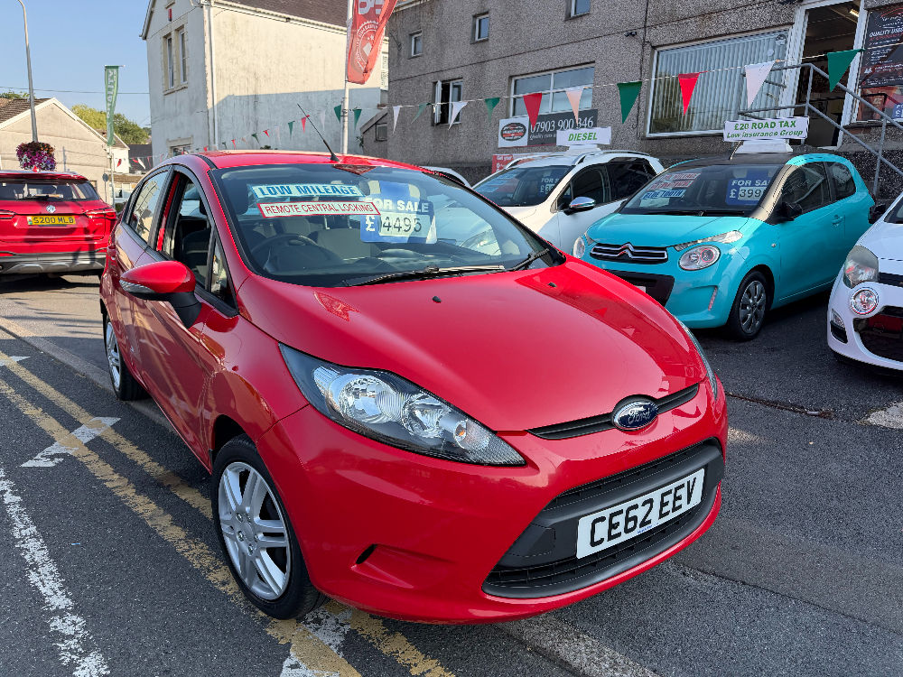 2013 Ford fiesta 1.25 style VERY LOW 43k MILES