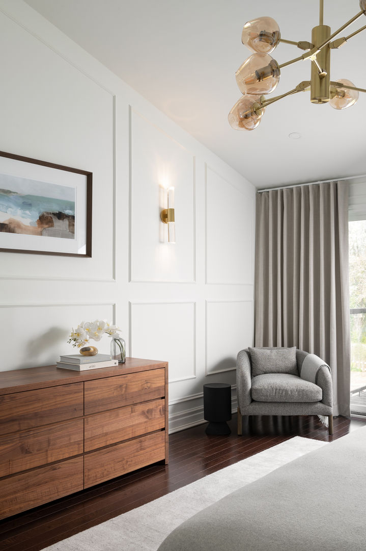 hudson valley sconce
mobital walnut dresser
four hands area rug