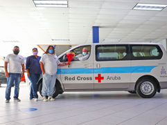 Giving a hand to Red Cross of Aruba