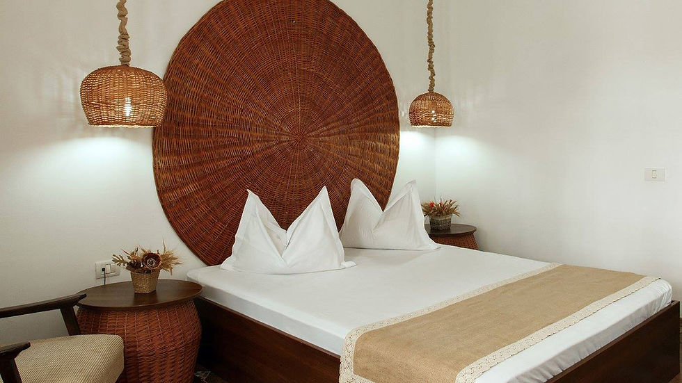 hotel 2D spatar de pat, abajururi, masa impletita din rachita