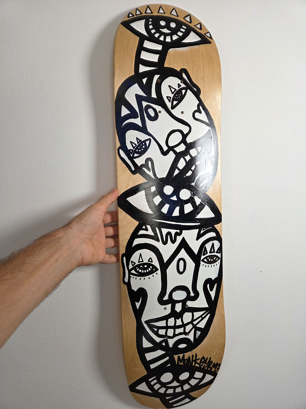 Thumbnail: Skate Eye