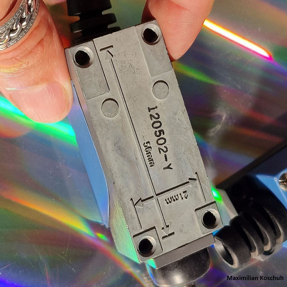 Miniaturbild: Panasonic AZ8166CE VL Mini Limit Switch Endschalter Pilot Duty 5A 250V B300