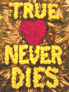 TRUE LOVE PLAQUE