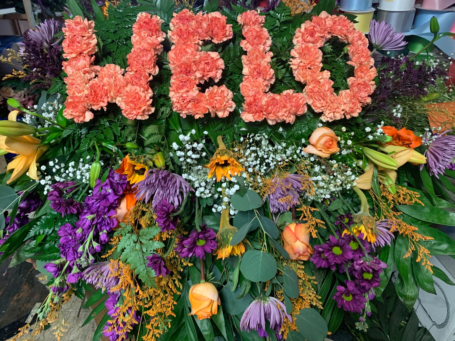 HALF CASKET SPRAY WITH NAME