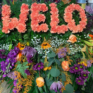 HALF CASKET SPRAY WITH NAME