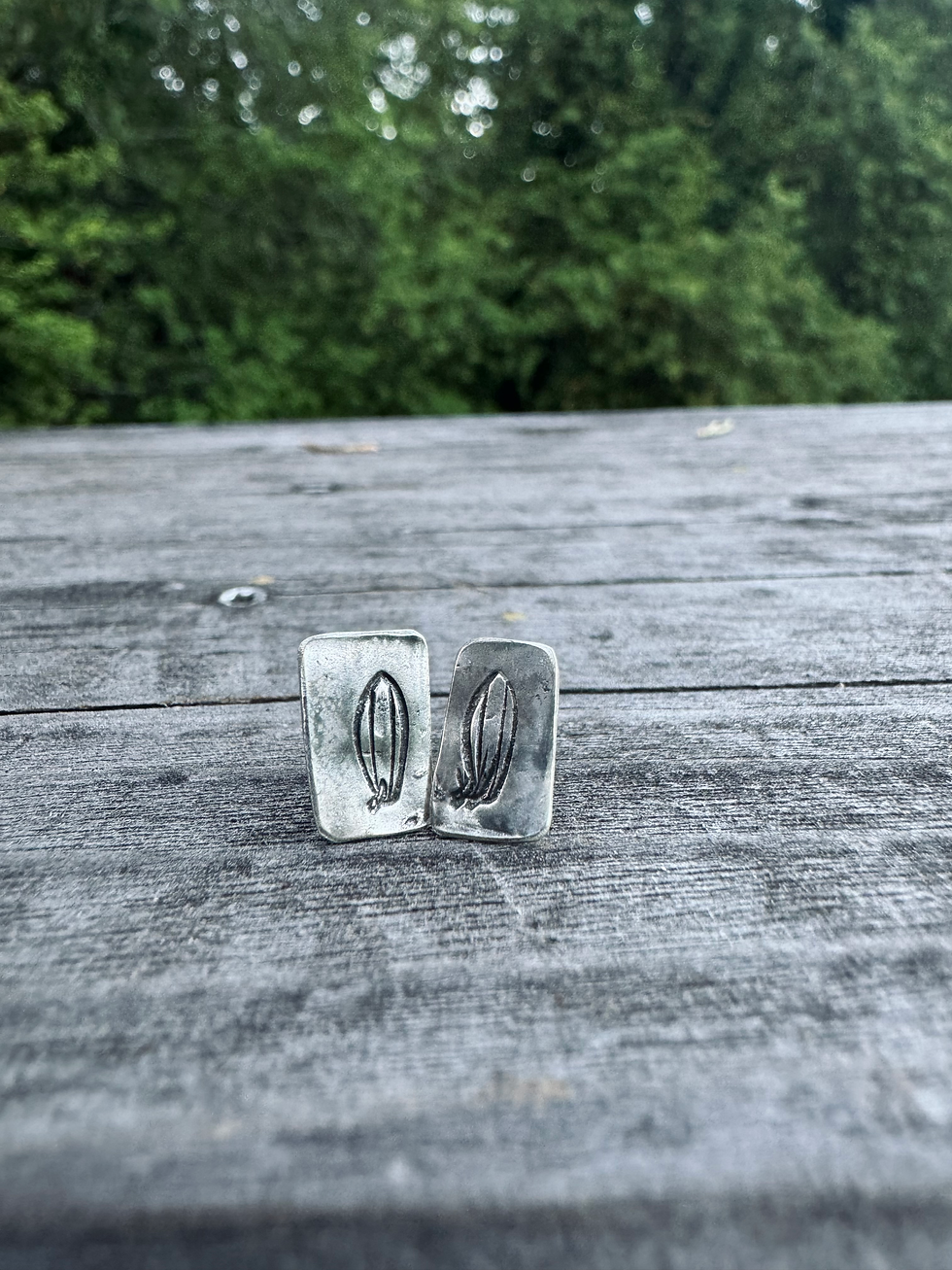 Thumbnail: simpe studs