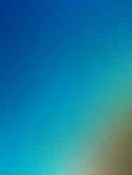 Panoramablick auf die Insel Zakynthos mit kristallklarem Wasser, beeindruckenden Küstenlinien und grünen Hügeln im Ionischen Meer, die die natürliche Schönheit dieser griechischen Insel widerspiegeln.