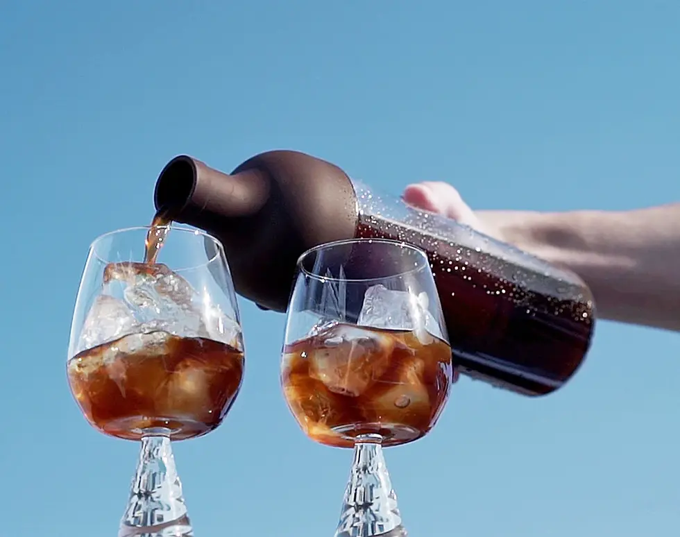 Thumbnail: Hario Cold Brew Coffee Bottle pouring coffee