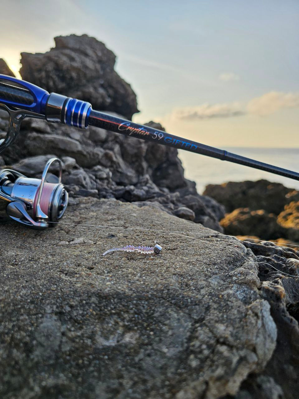 Ester Line vs. PE Braid: The Secret to High-Sensitivity Ajing