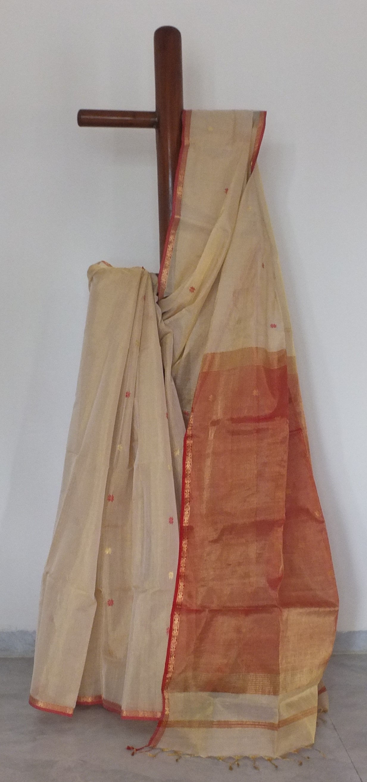 Pearls | Handloom Maheshwari Tissue Saree
