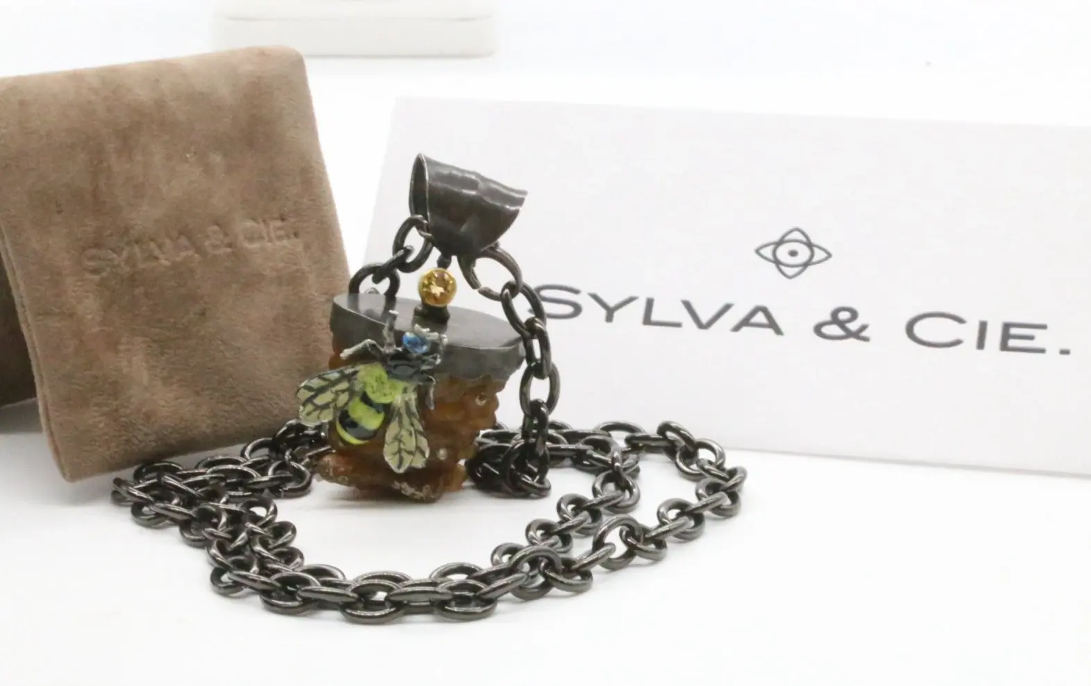 Sylva & Cie. 18K Yellow Gold Copper Yellow Diamond Beehive Bee Pendant Necklace