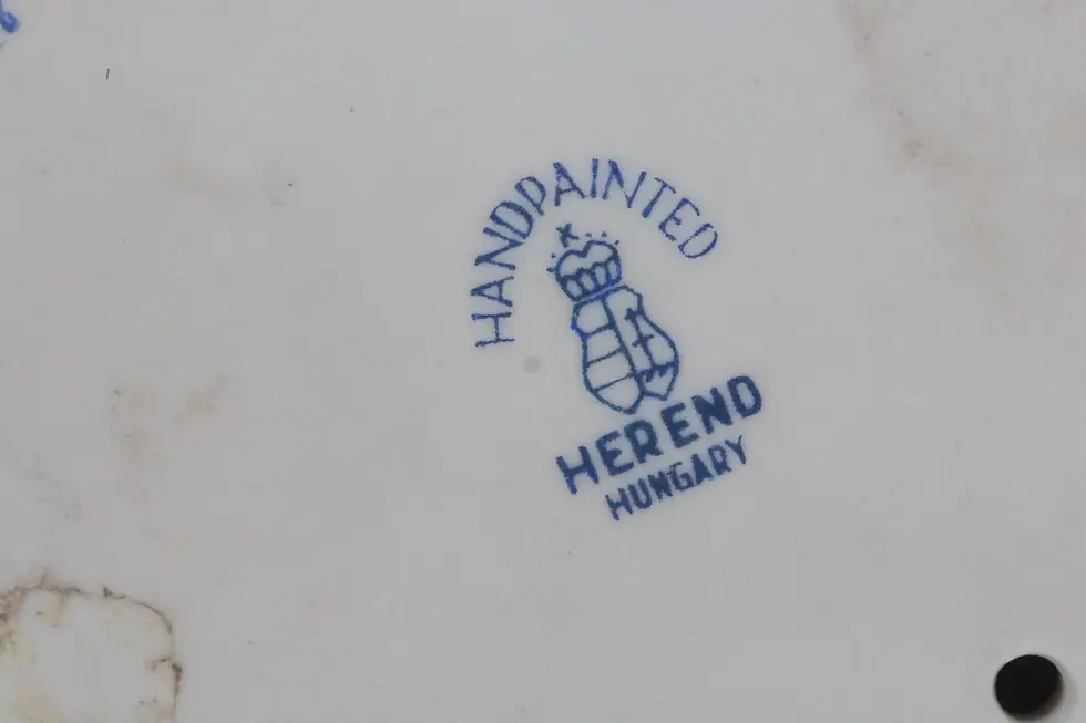 Thumbnail: Herend Rabbits & Bunnies Rabbit Green Fishnet Extra Large 12"