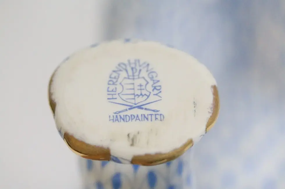 Thumbnail: Herend Porcelain Elephant, Hand-Painted. Blue-on-White Fishnet Pattern w/Gold