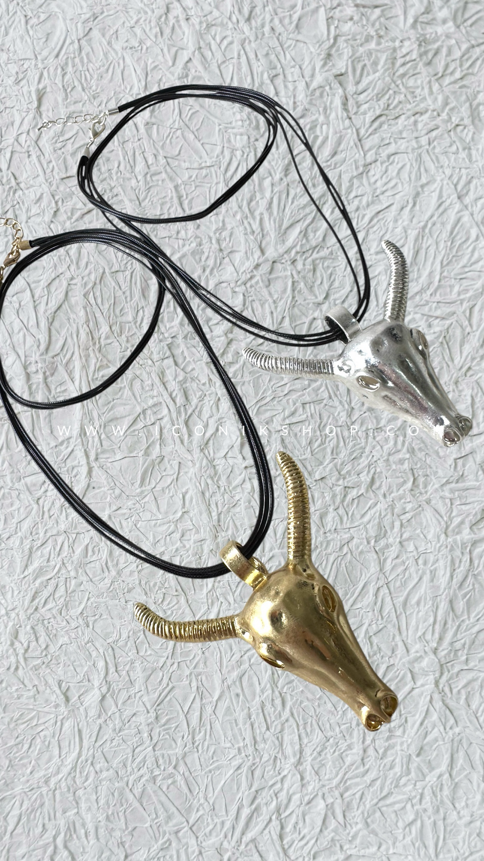 Miniatura: COLLAR MEDALLON COW