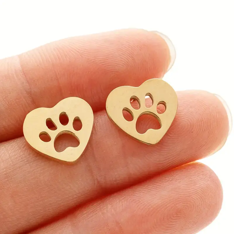 Thumbnail: Kiki Paw Heart Earrings