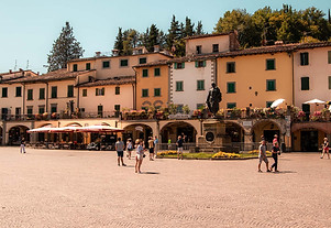 beautiful-towns-in-Tuscany-greve-chanti.jpg
