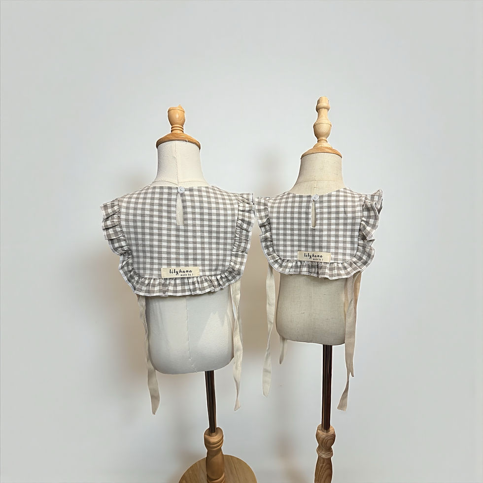Thumbnail: Ruffle bib Grey Gingham Medium / Small Back 