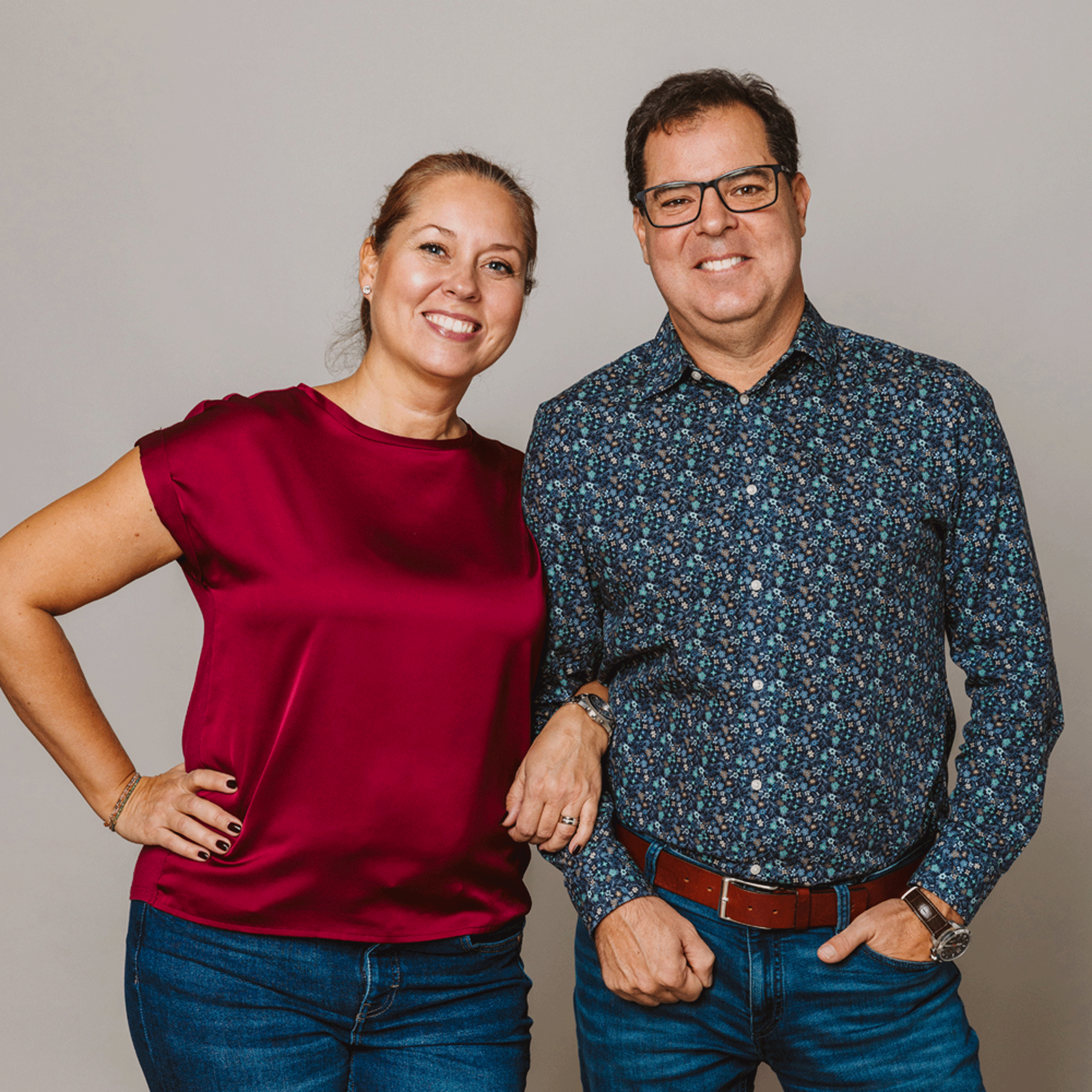 Elin-&-Jimmy-4_2000x2000.gif