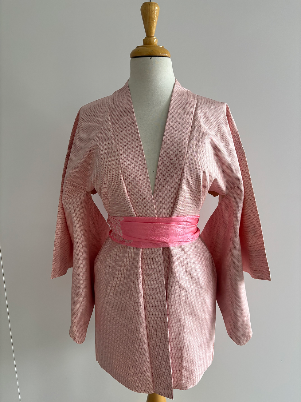 Thumbnail: Pink haori with playful lining