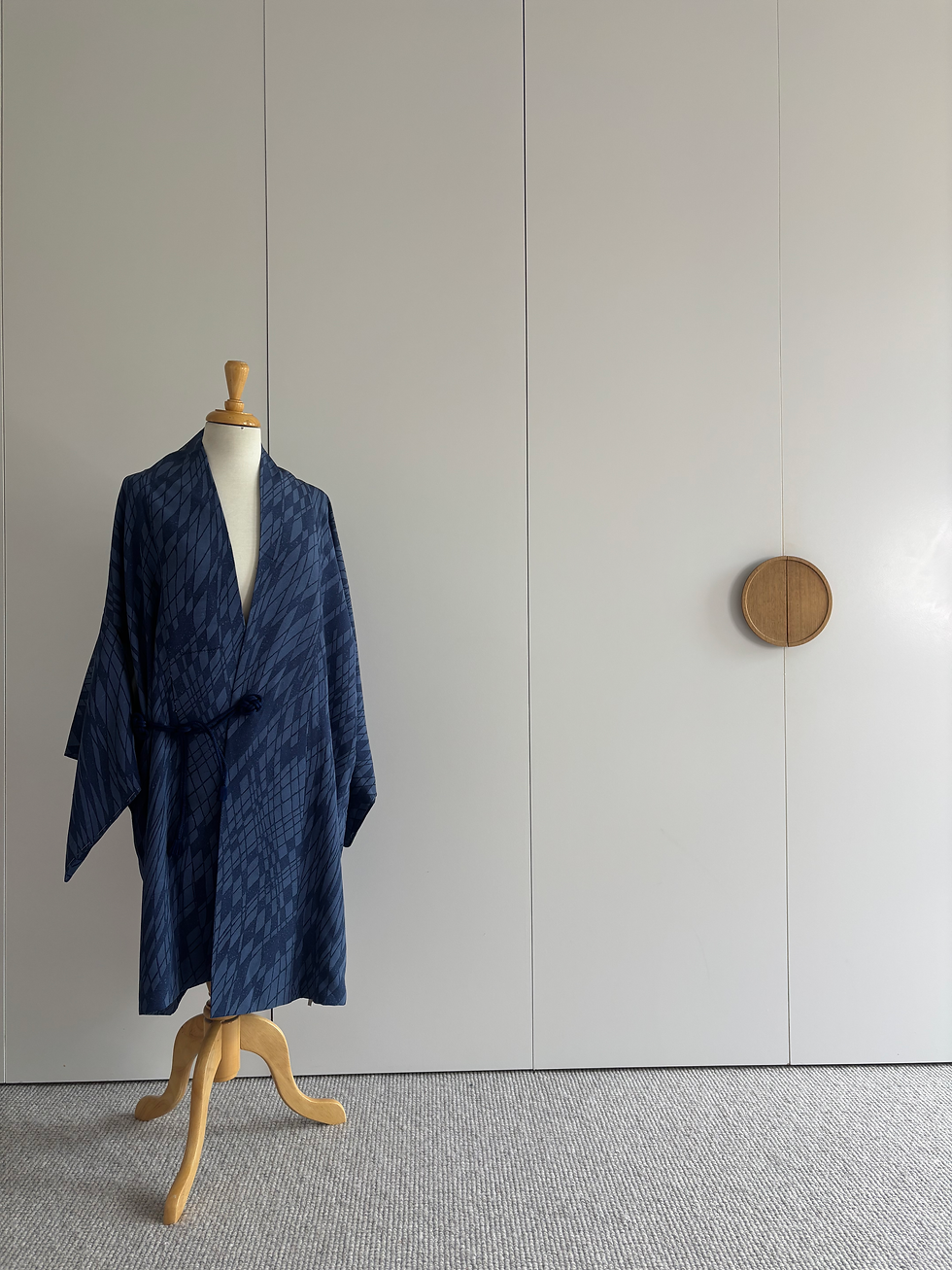 Thumbnail: Luxurious royal blue silk coat