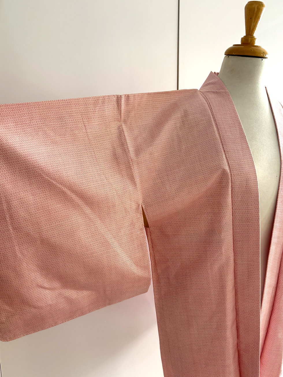 Thumbnail: Pink haori with playful lining