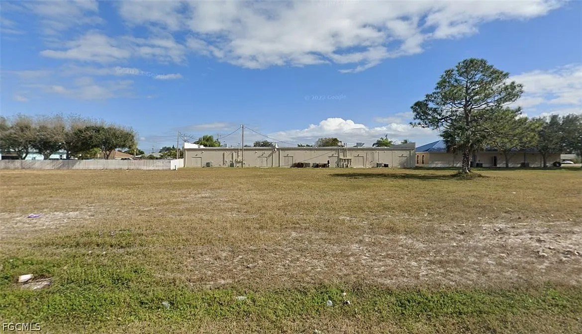 Cape Coral FL Commercial Lot, Growth Area Investment Opportunity