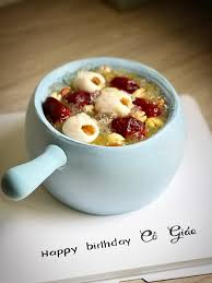 The Girl Who Creates Hyper-Realistic Cakes