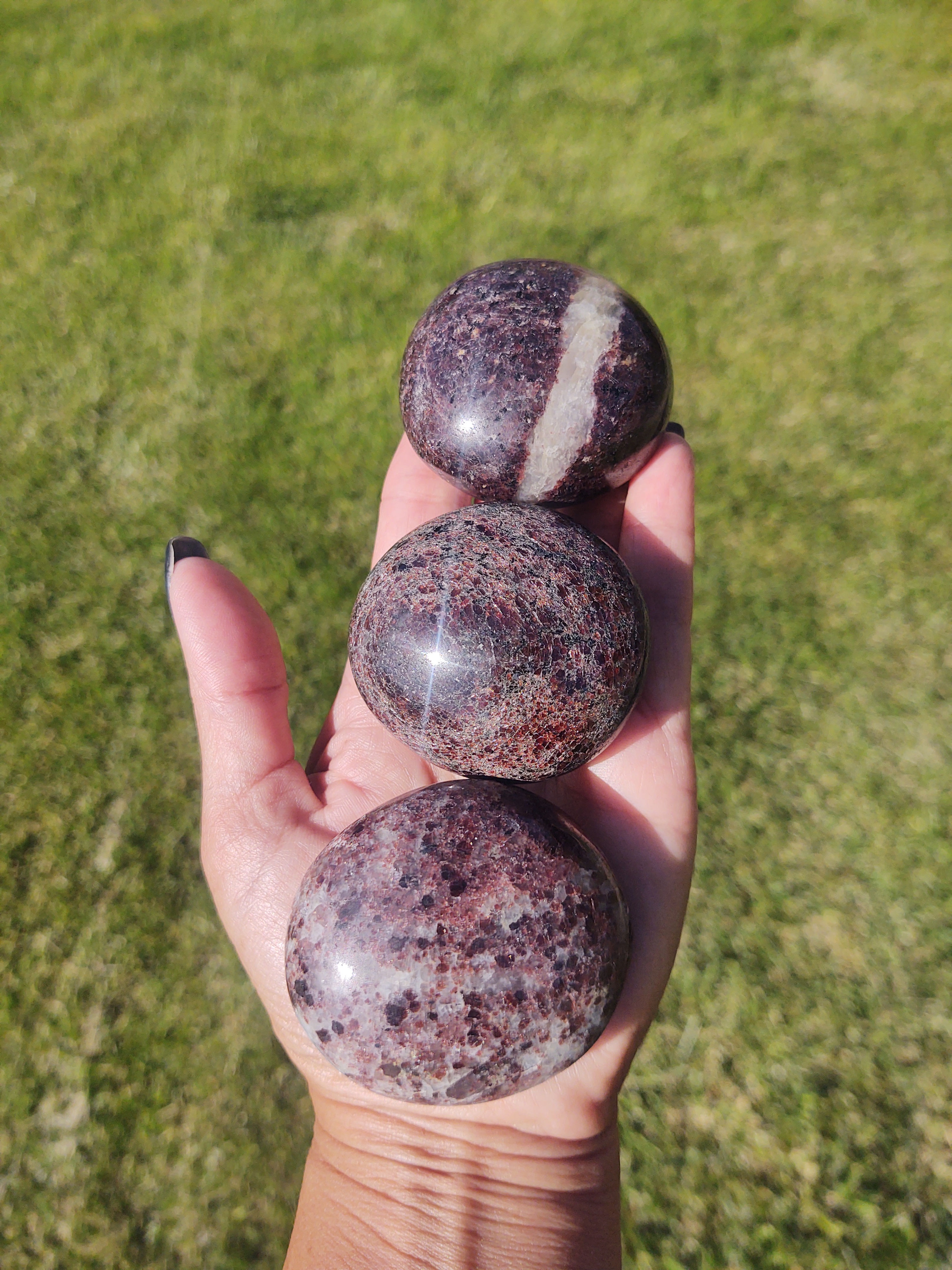 Garnet Palm Stones